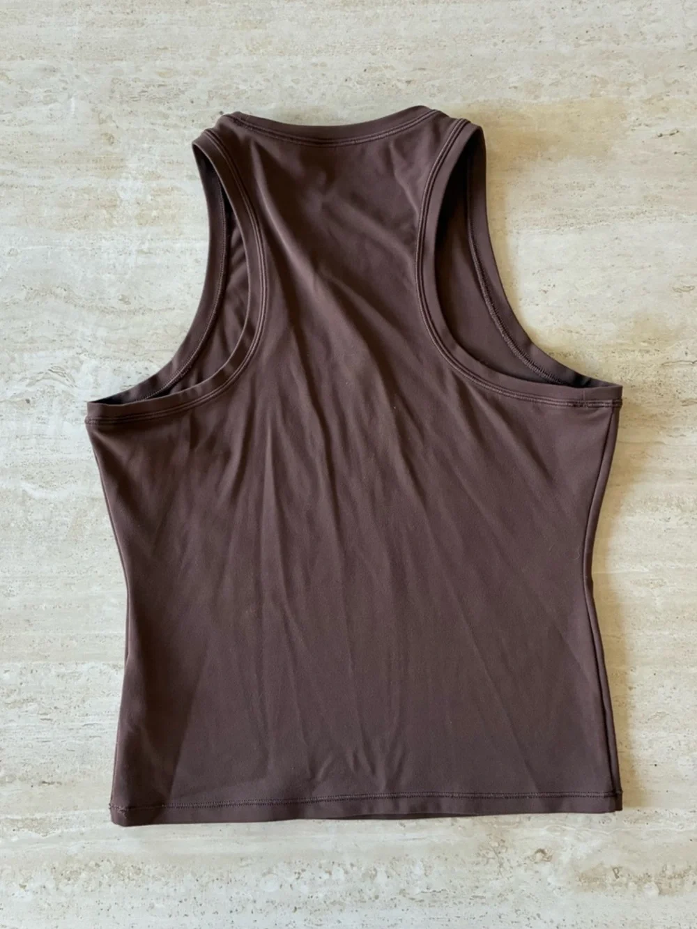 Vuori AllTheFeels workout set - Picture 9 of 9